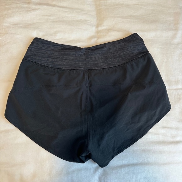 Outdoor Voices Black Hudson Short 2.5" - Picture 4 of 5